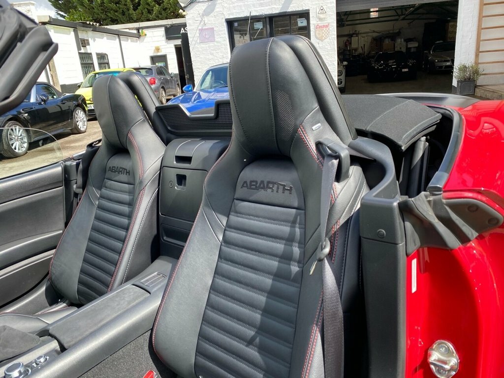Abarth 124 Spider 124 Spider Multiair Red #3