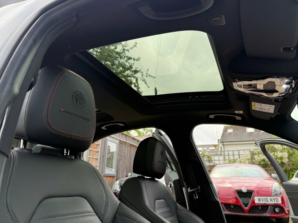 Alfa Romeo Giulia 2L Competizione Grey #4