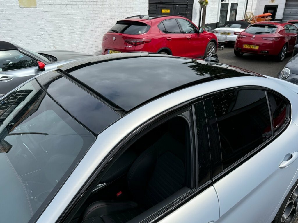 Alfa Romeo Giulia Saloon Black #26