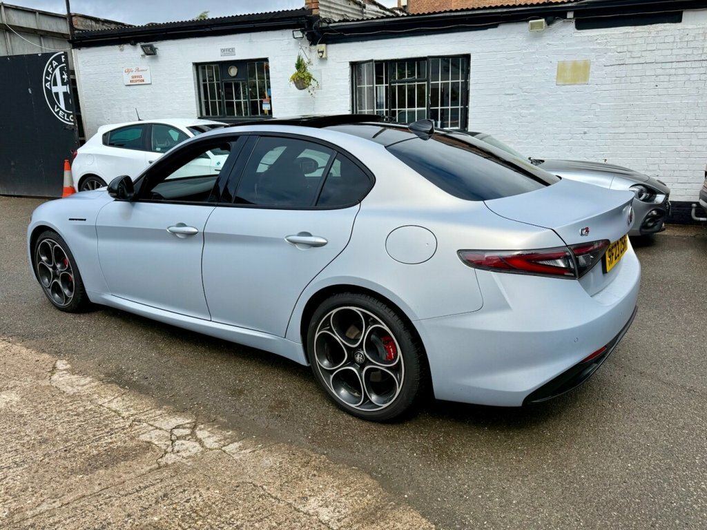Alfa Romeo Giulia Saloon Black #14
