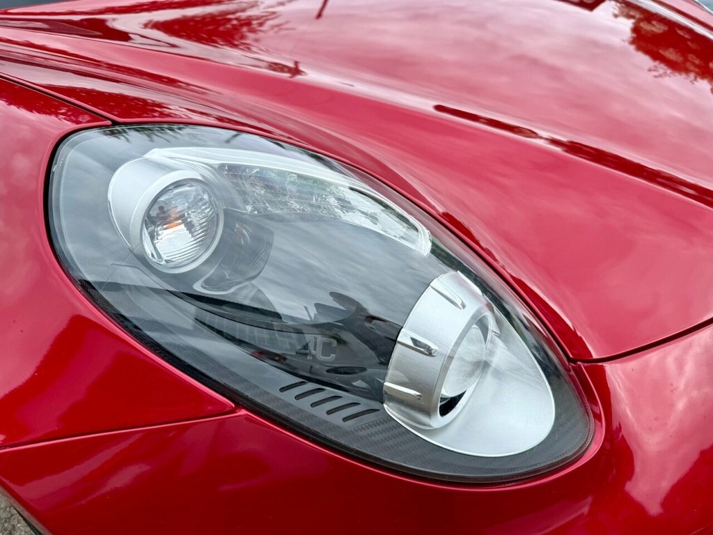 Alfa Romeo 4C Tbi White #25