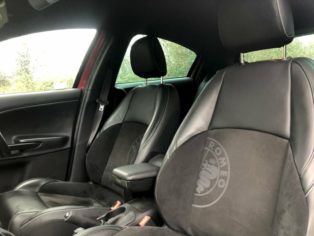 Alfa Romeo Giulietta Hatchback Blue #13