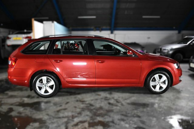 Skoda Octavia Manual Red #3
