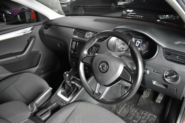 Skoda Octavia Manual Red #2