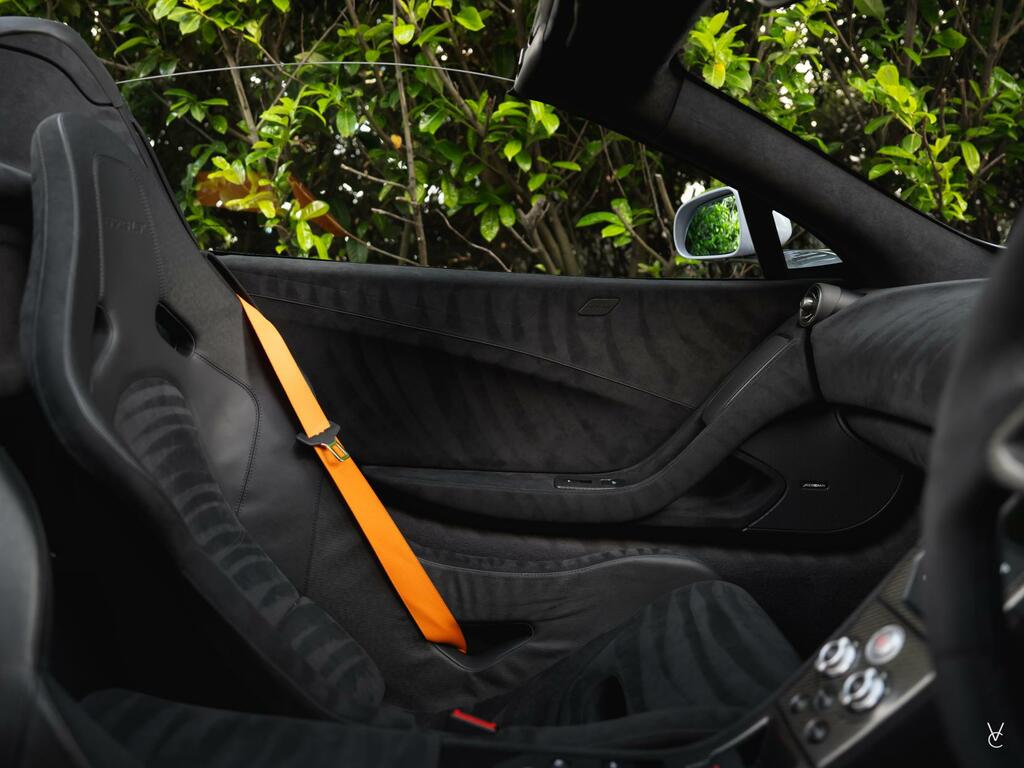 McLaren 675LT Coupe White #31