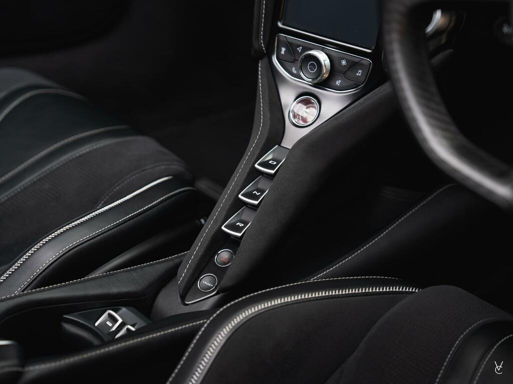 McLaren 720S Petrol Black #11
