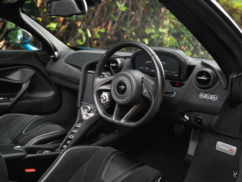 McLaren 720S Petrol Black #9