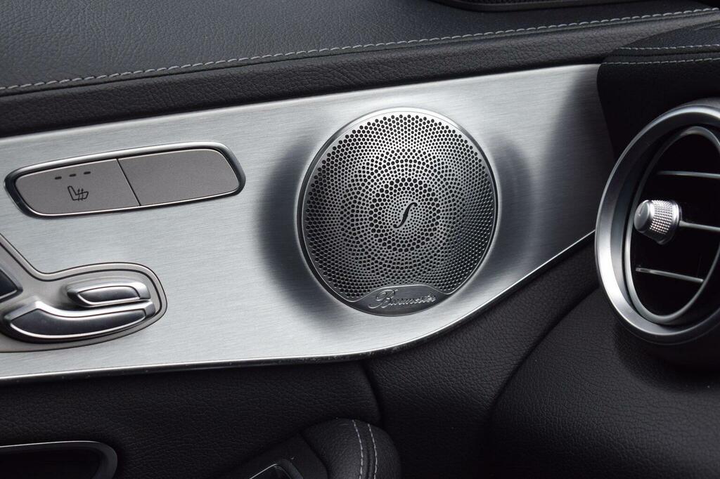 Mercedes-Benz C Class Saloon Black #38