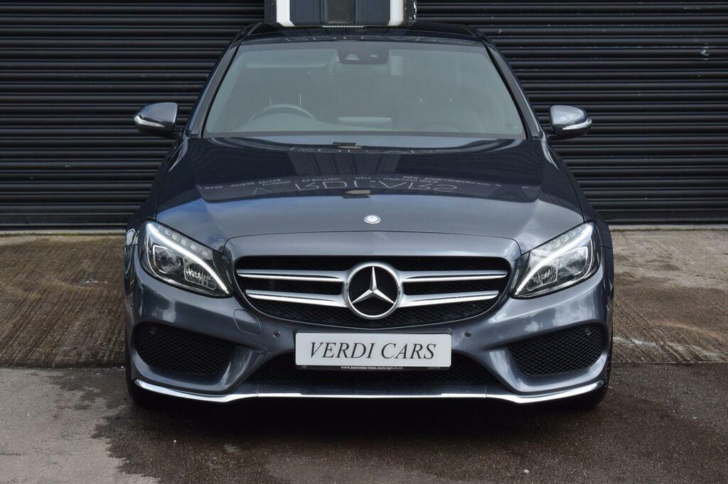 Mercedes-Benz C Class Saloon Black #13