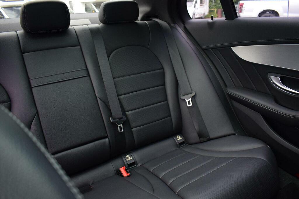 Mercedes-Benz C Class Saloon Black #34