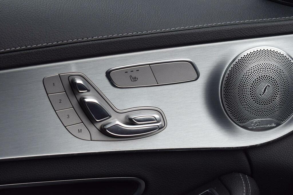 Mercedes-Benz C Class Saloon Black #39