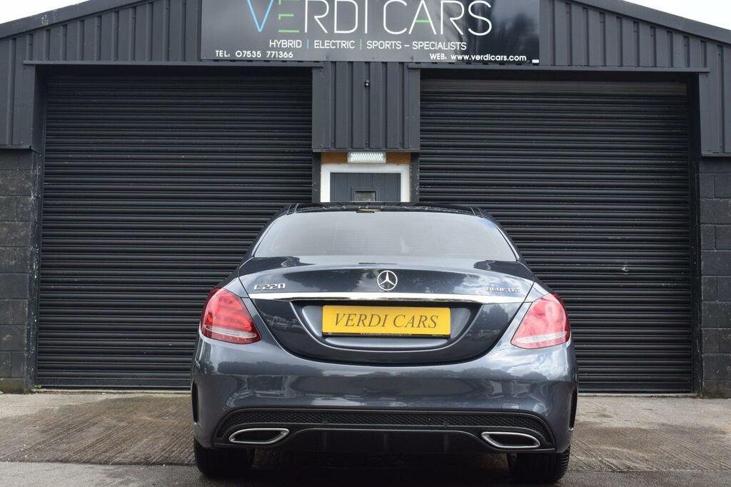 Mercedes-Benz C Class Saloon Black #8