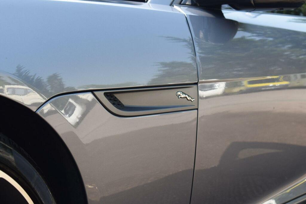 Jaguar F-Type 2.0 P300 Reims Edition Blue #26