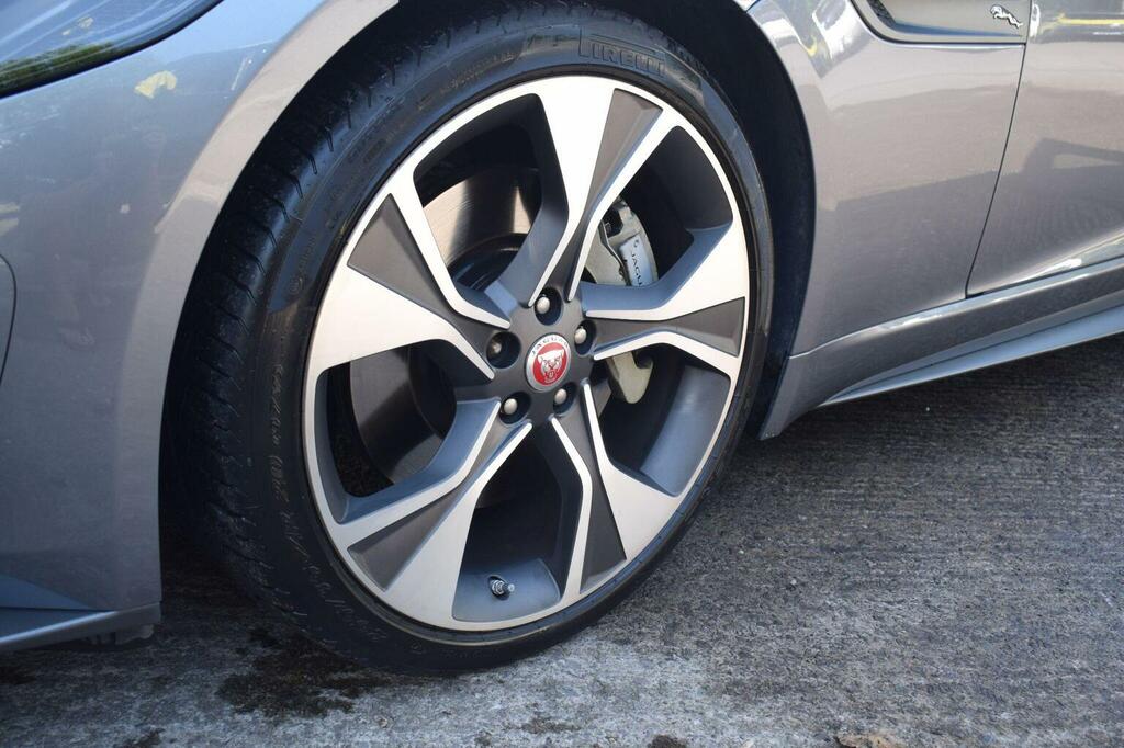 Jaguar F-Type 2.0 P300 Reims Edition Blue #29