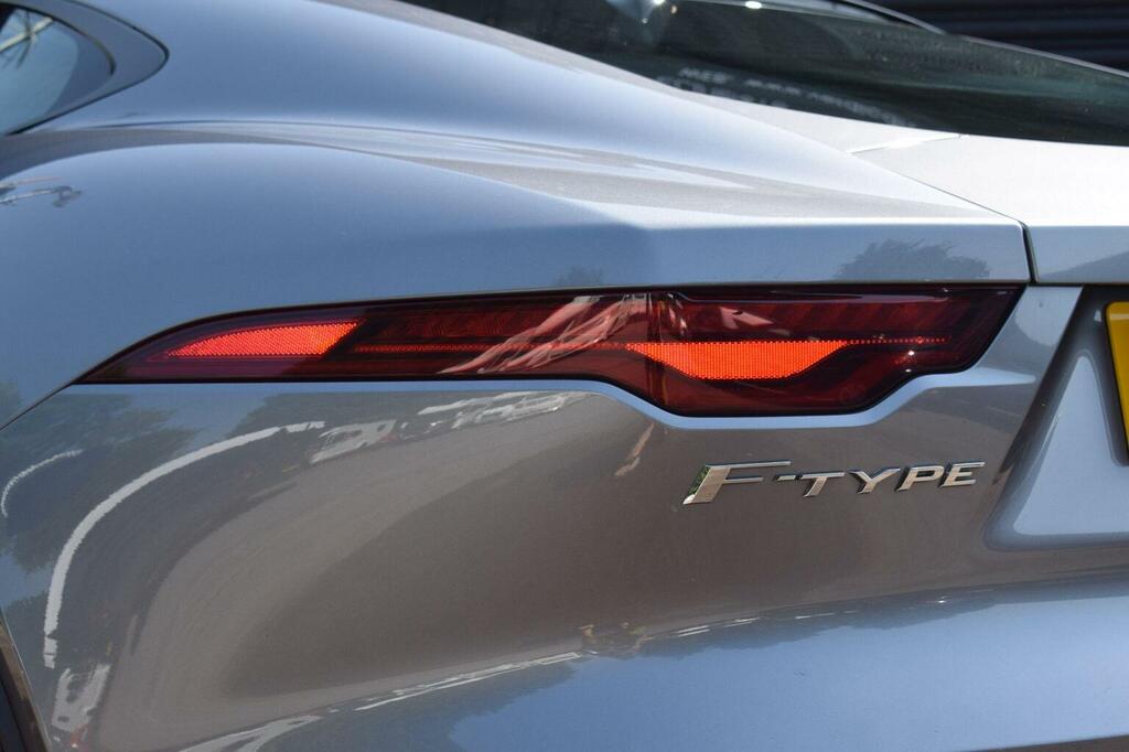 Jaguar F-Type 2.0 P300 Reims Edition Blue #18