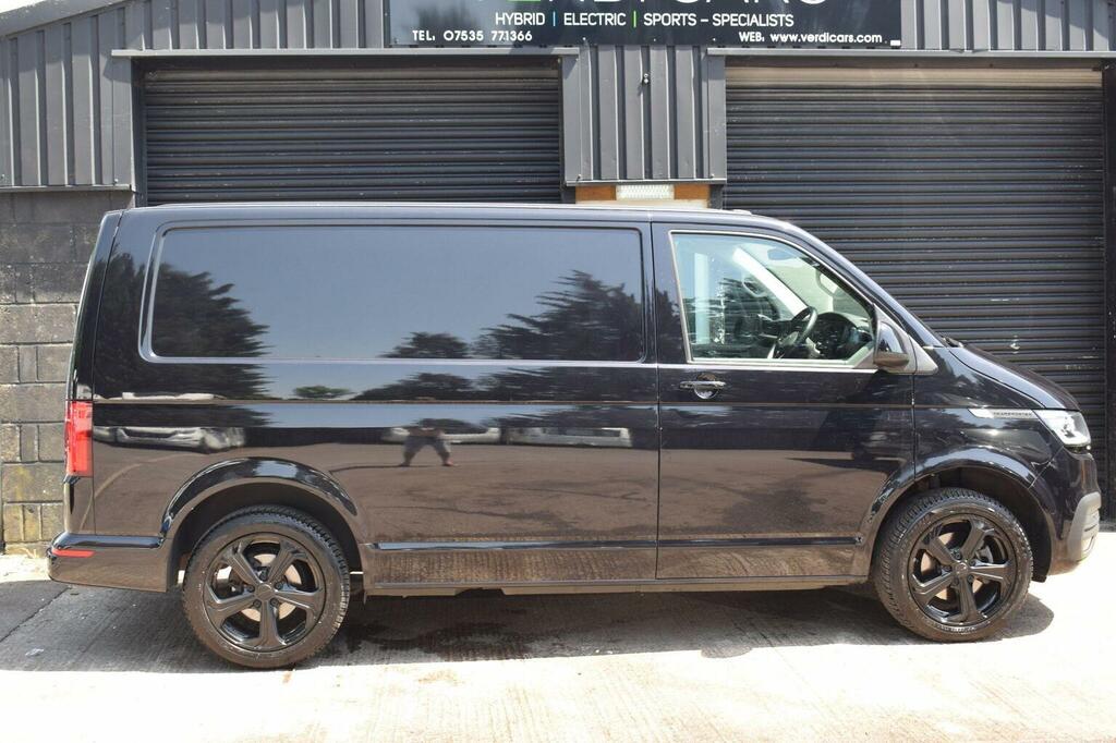 Volkswagen Transporter 2.0 Tdi T30 Highline Dsg Fwd Swb Euro 6 Ss Black #3
