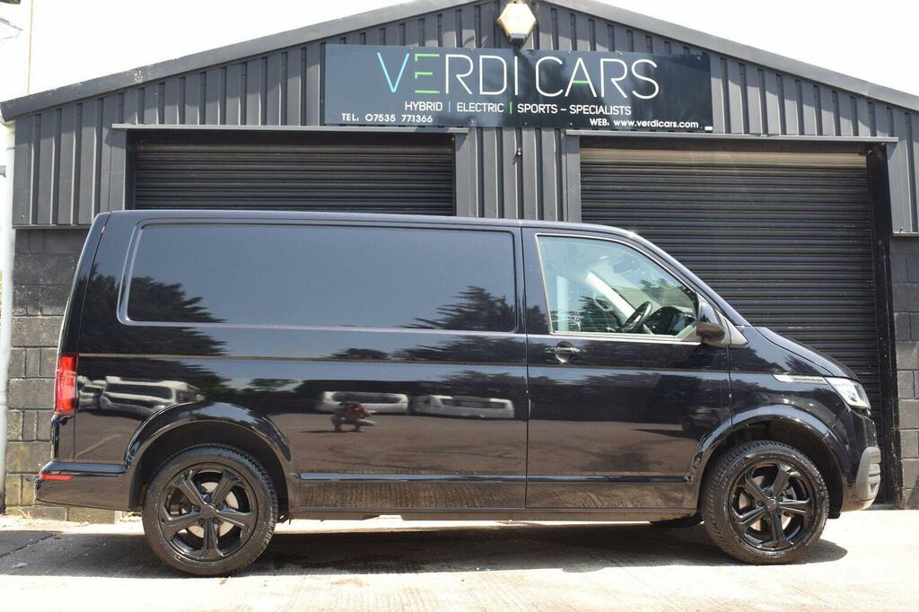 Volkswagen Transporter 2.0 Tdi T30 Highline Dsg Fwd Swb Euro 6 Ss Black #4