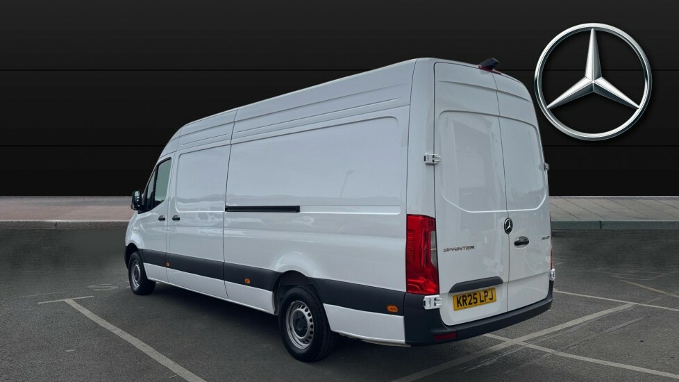 Mercedes-Benz Sprinter Pro White #4