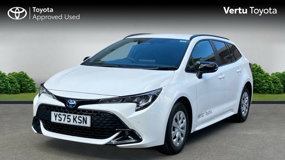 Toyota Corolla Commercial White #3