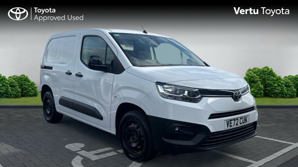 Toyota Proace City Icon White