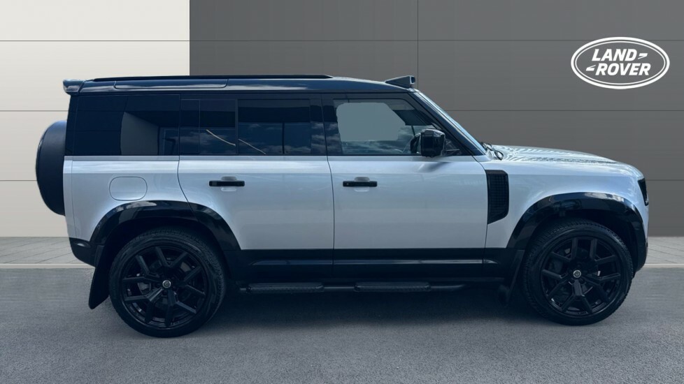 Land Rover Defender 110 Se Silver #4