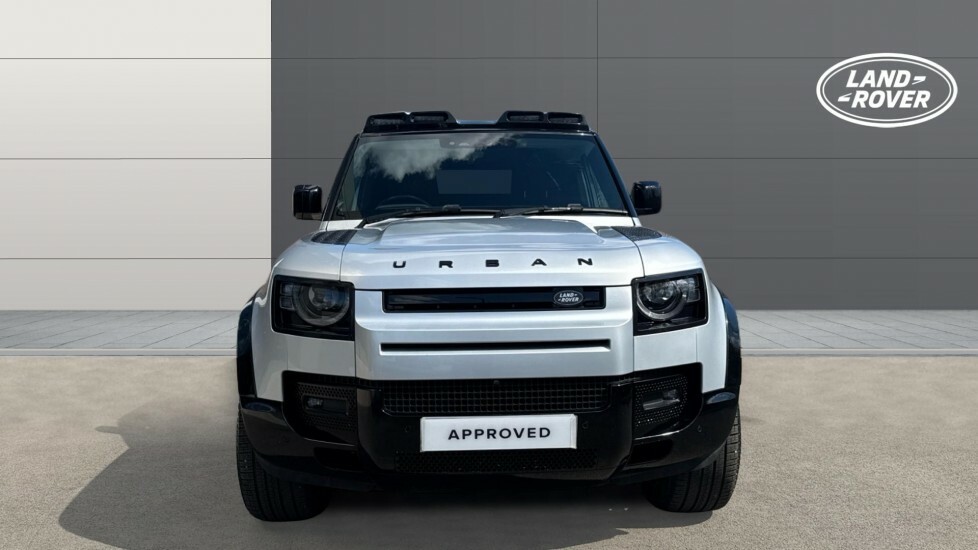 Land Rover Defender 110 Se Silver #6