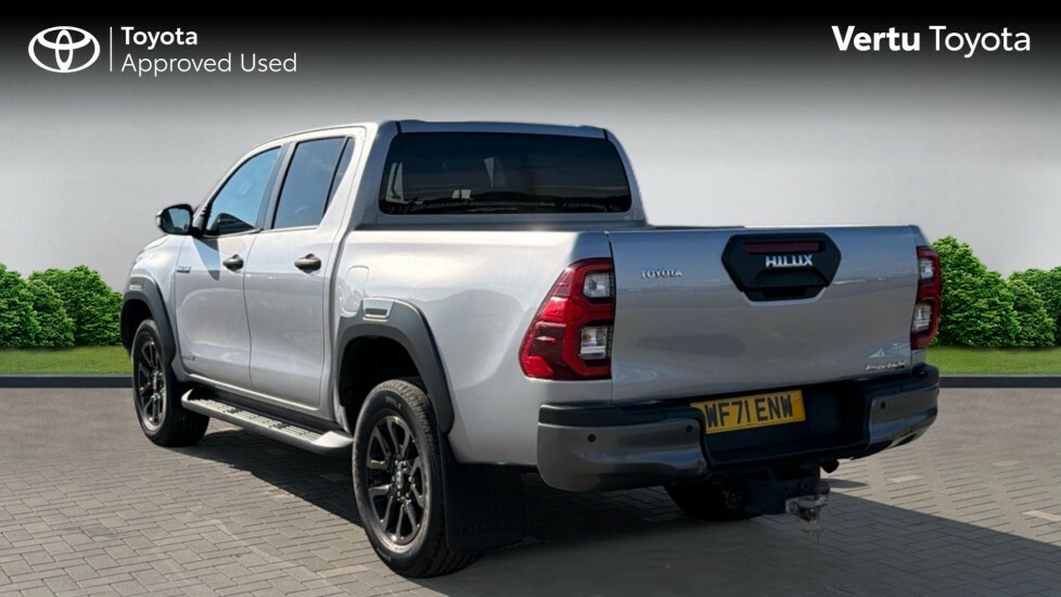 Toyota HILUX Invincible X Silver #4