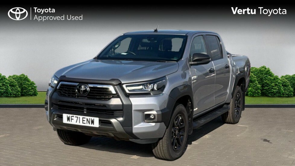 Toyota HILUX Invincible X Silver