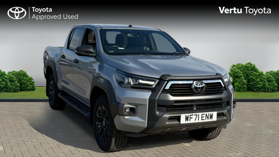 Toyota HILUX Invincible X Silver #3