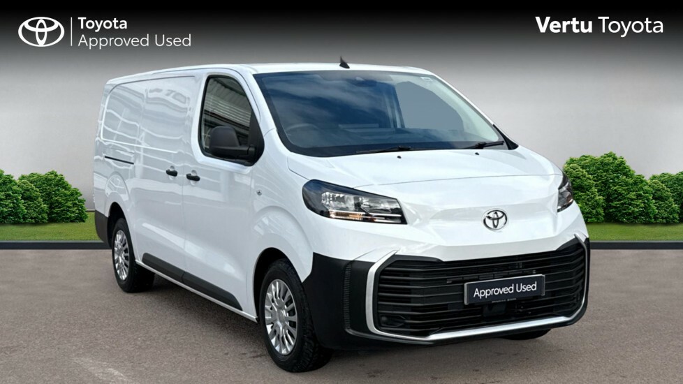 Toyota PROACE Icon White