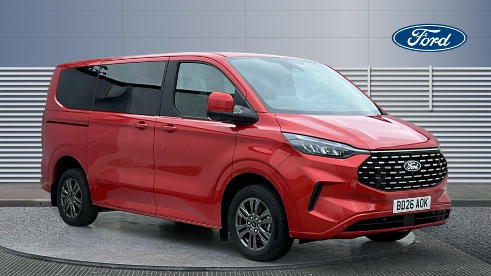 Ford Tourneo Custom Titanium Red