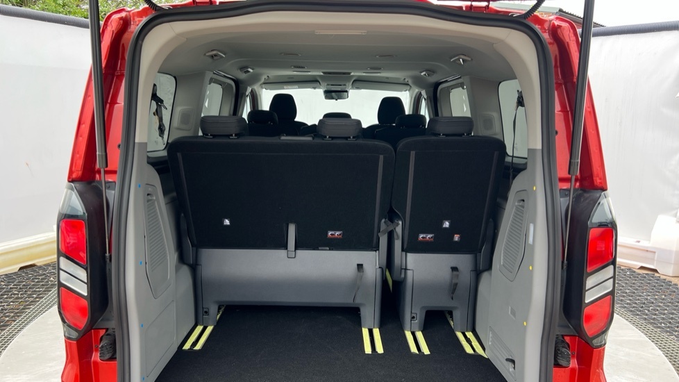 Ford Tourneo Custom Titanium Red #4