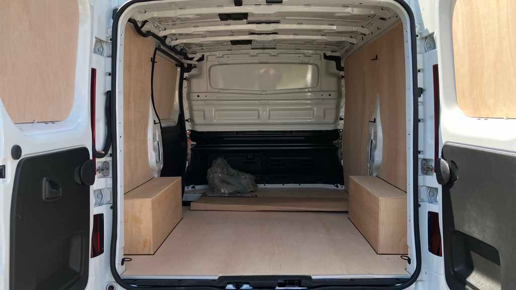 Renault Trafic Extra Sport YE26RHZ White #4