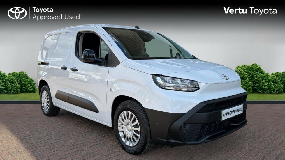 Toyota Proace City Icon White