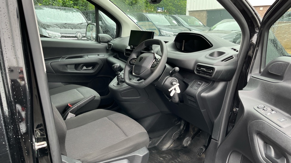 Peugeot Partner Professional Black #6