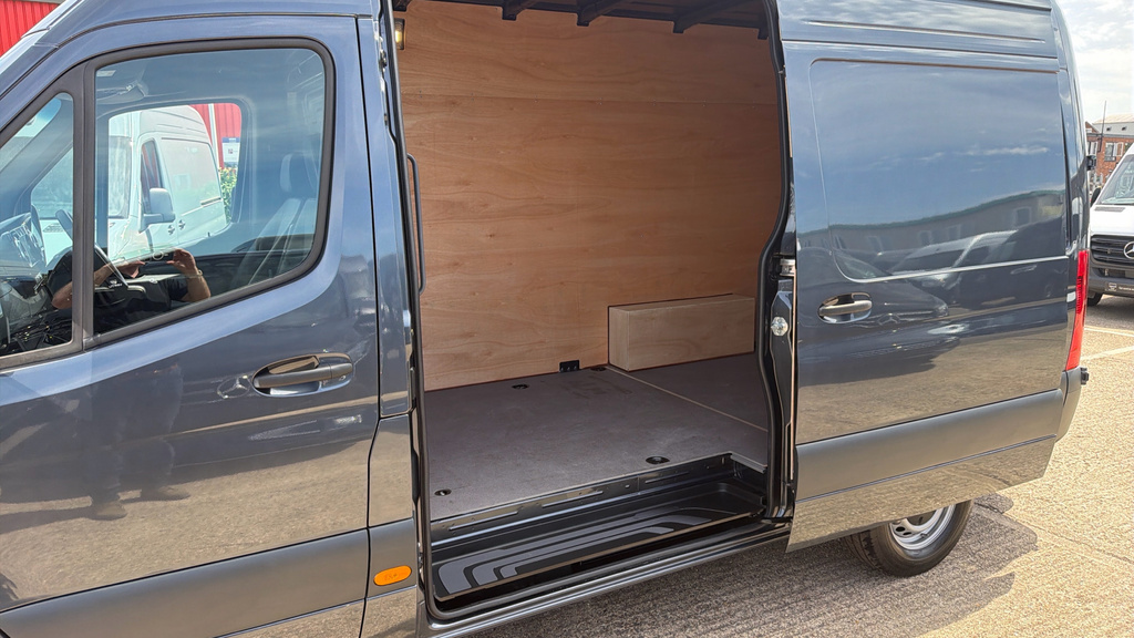 Mercedes-Benz Sprinter Pro Grey #5