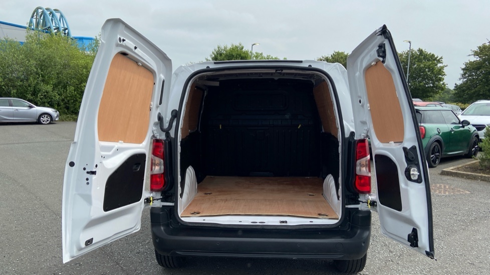 Vauxhall Combo Prime White #5