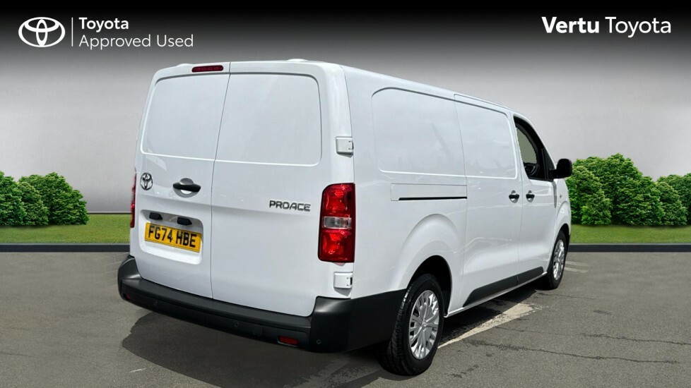 Toyota PROACE Icon White #2