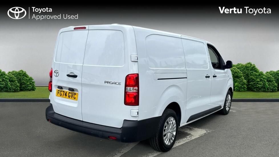 Toyota PROACE Icon White #2