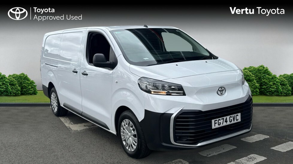 Toyota PROACE Icon White