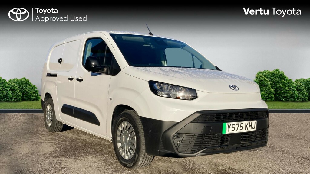 Toyota Proace City Icon White