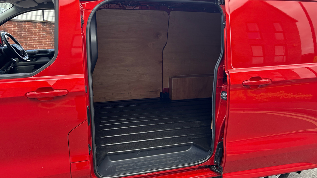 Ford Transit Custom Limited Red #5