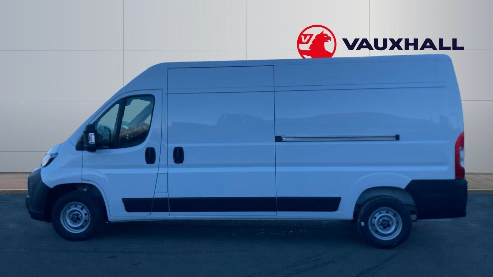 Vauxhall Movano Prime White #6