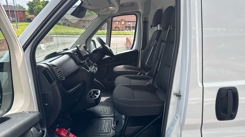 Toyota PROACE Icon White #5