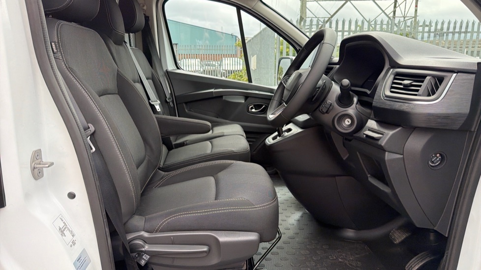 Renault Trafic Extra White #6