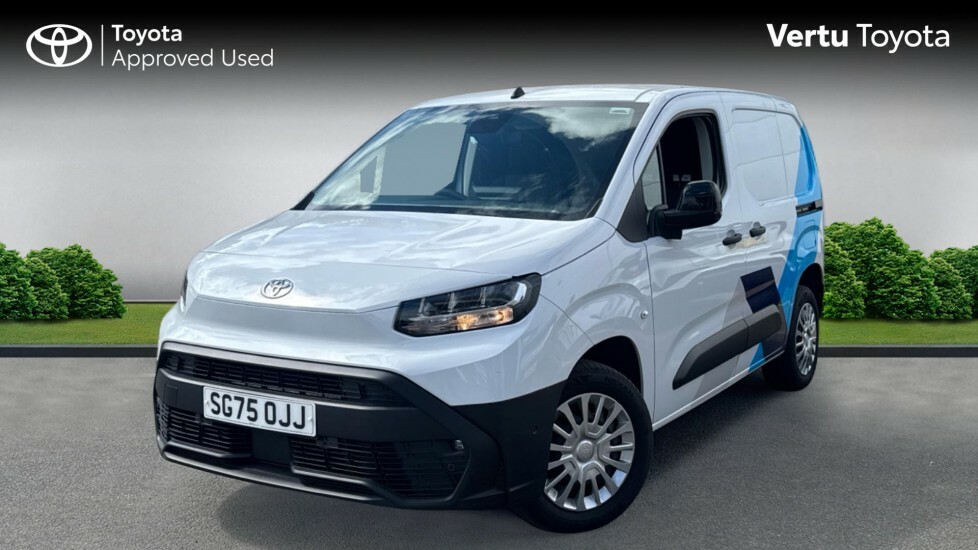 Toyota Proace City Icon White #3