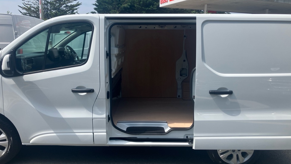 Renault Trafic Extra White #5
