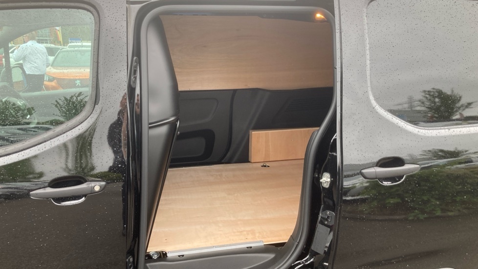 Peugeot Partner Professional Plus KT26OFG Black #5