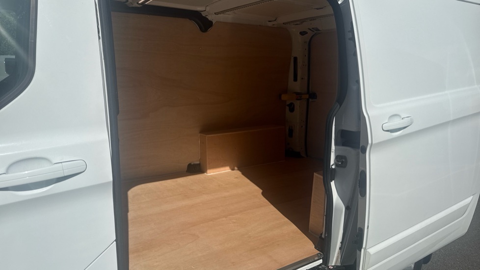 Ford Transit Custom Limited White #5