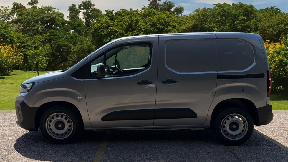 Peugeot Partner Professional Grey #4